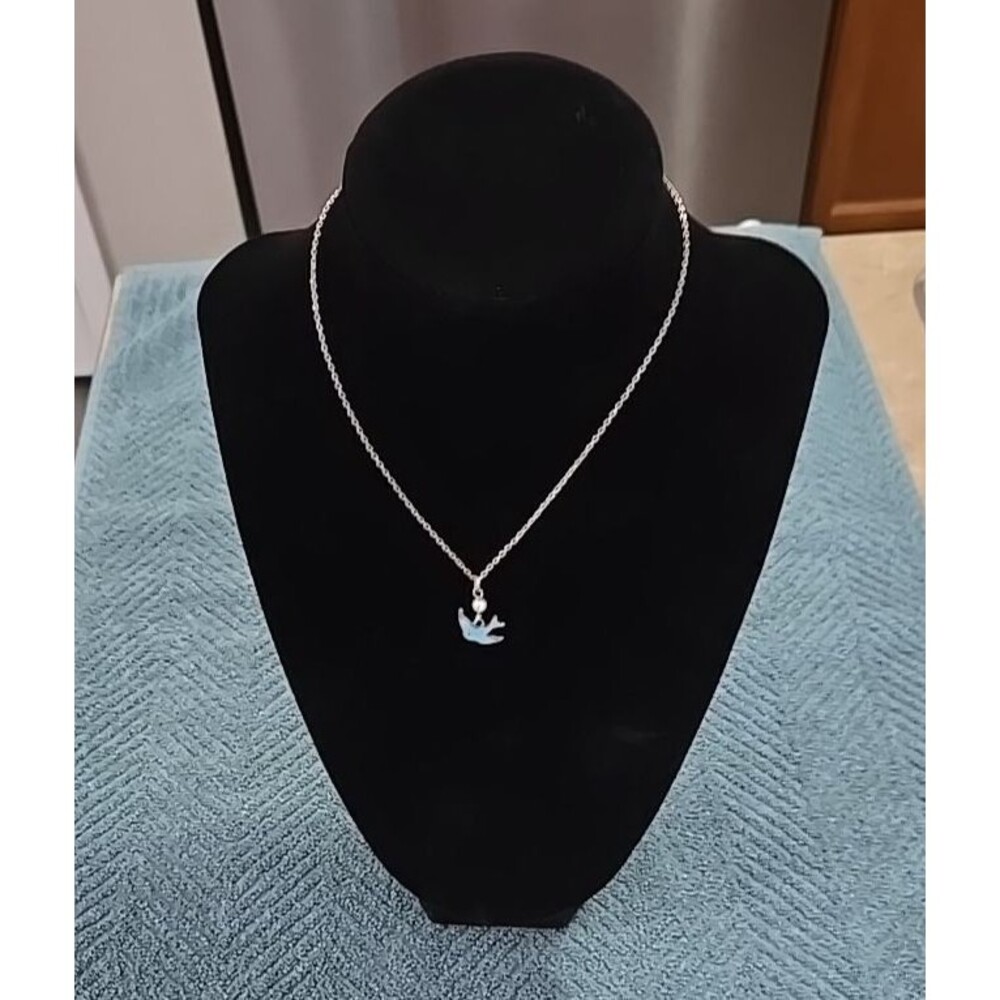 VTG. Sarah Coventry Enamel Blue Bird Faux Pearl Dainty Gold Tone 13.5" Necklace